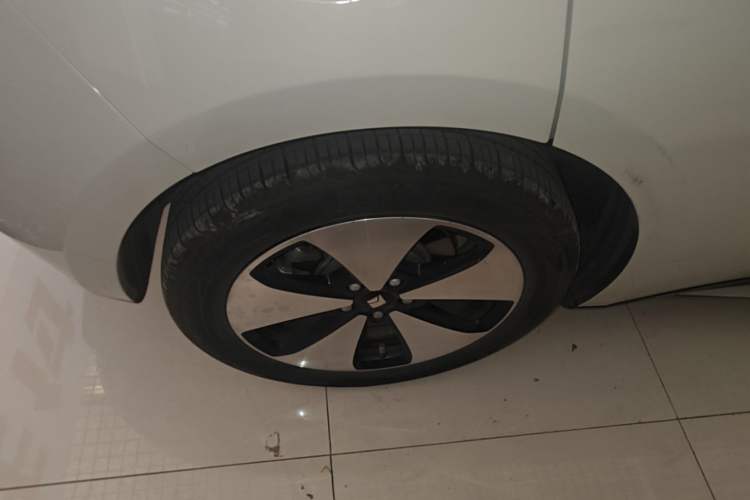 Used Baojun Cloud 2023 460 Max Exterior 5