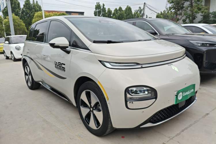 Used Baojun Cloud 2023 460 Max Lingxi Version Front Right 45 Deg