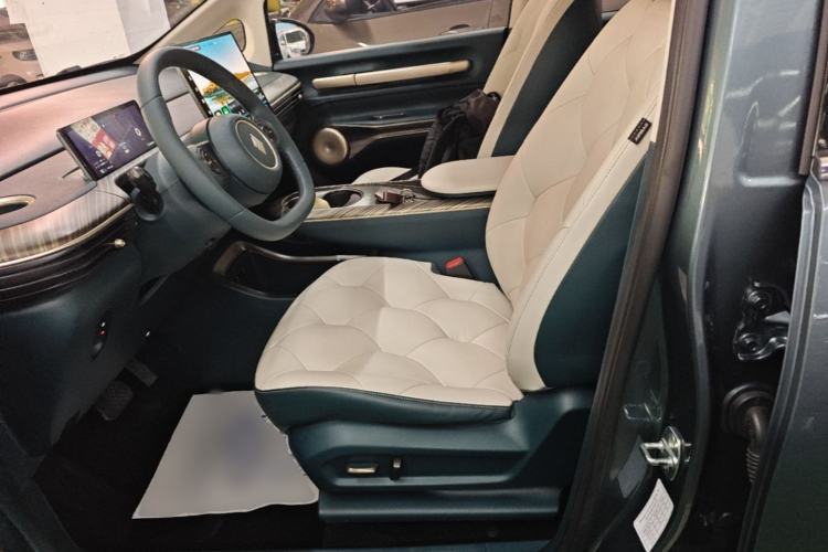 Used Baojun Cloud 2023 460 Pro Left Front Seat