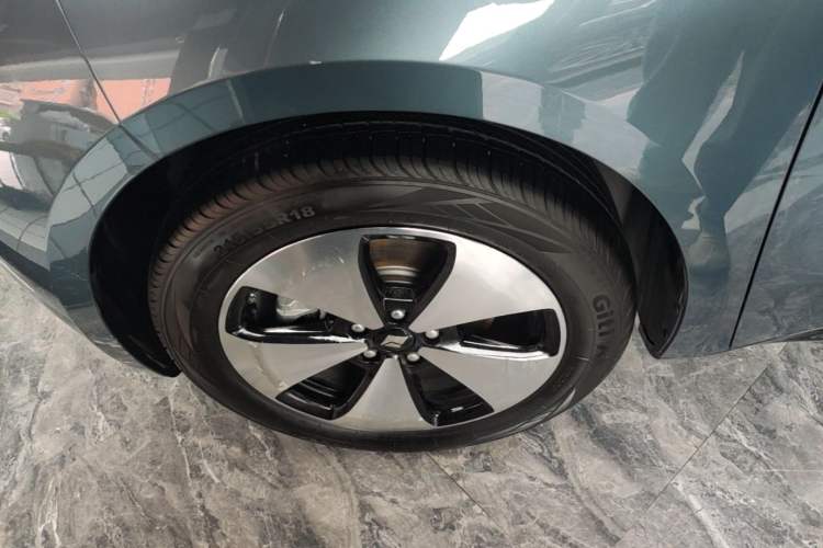 Used Baojun Cloud 2023 460 Pro Left Front Wheel Hub