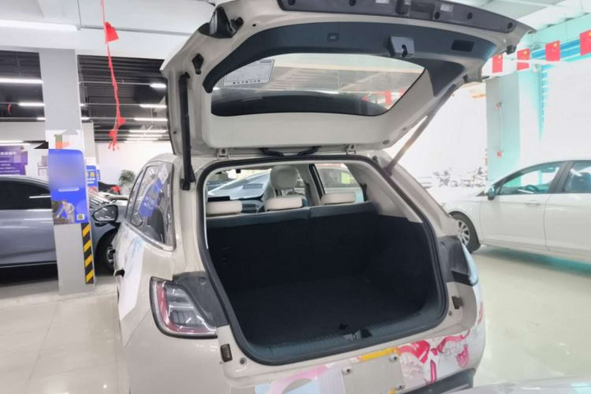 Used Baojun Cloud 2023 460 Max Lingxi Version Trunk