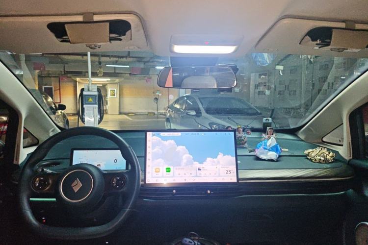 Used Baojun Cloud 2023 460 Max Center Console