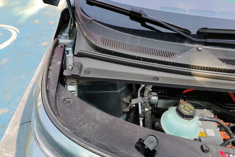 Used Baojun Cloud 2023 360 Pro Engine Bay Right