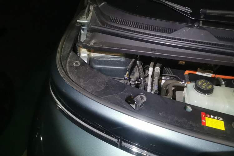 Used Baojun Cloud 2023 460 Max Engine Bay Right
