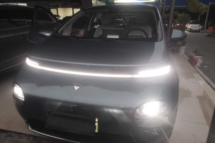 Used Baojun Cloud 2023 460 Max Exterior 1