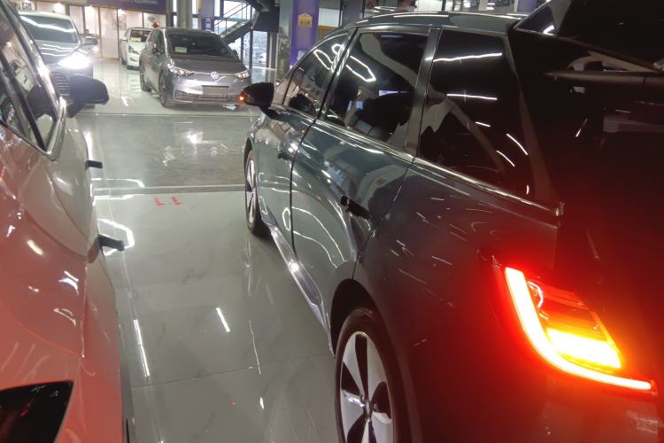 Used Baojun Cloud 2023 460 Max Exterior 3