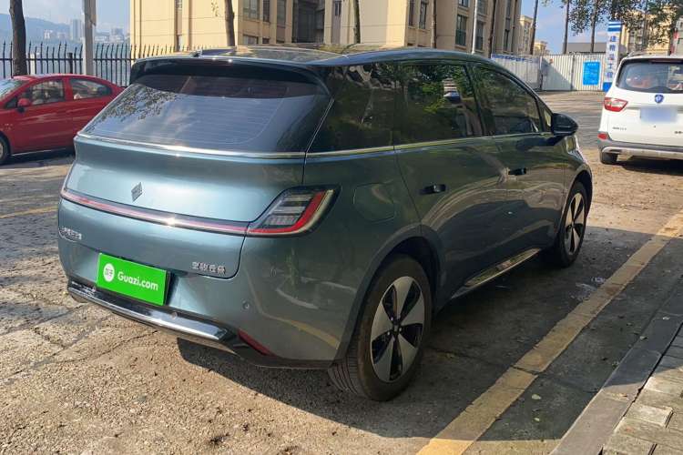 Used Baojun Cloud 2023 460 Max Exterior 3