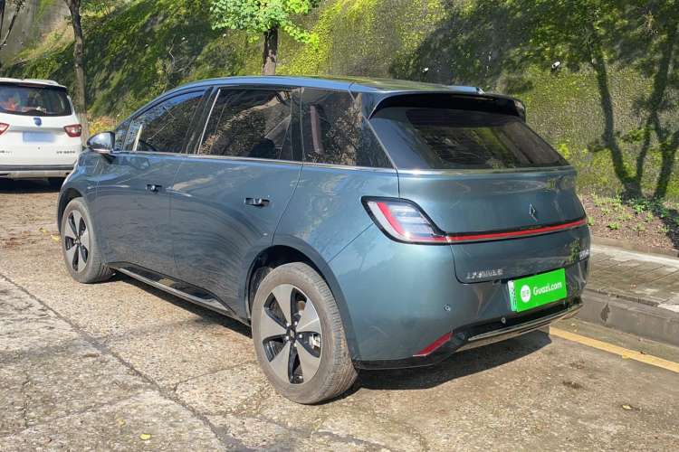 Used Baojun Cloud 2023 460 Max Exterior 5