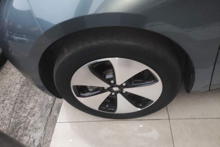 Used Baojun Cloud 2023 460 Max Exterior 7