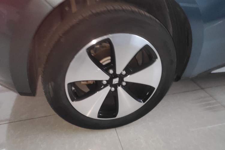 Used Baojun Cloud 2023 460 Max Exterior 8