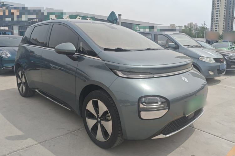 Used Baojun Cloud 2023 460 Pro Front Right 45 Deg