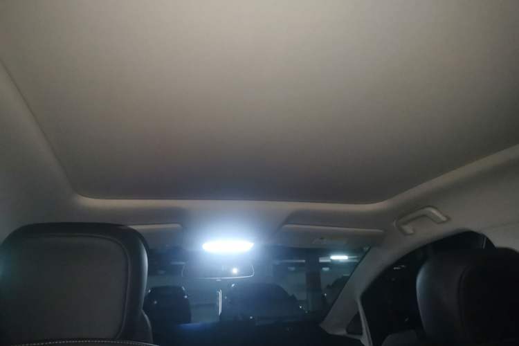Used Baojun Cloud 2023 460 Max Headliner