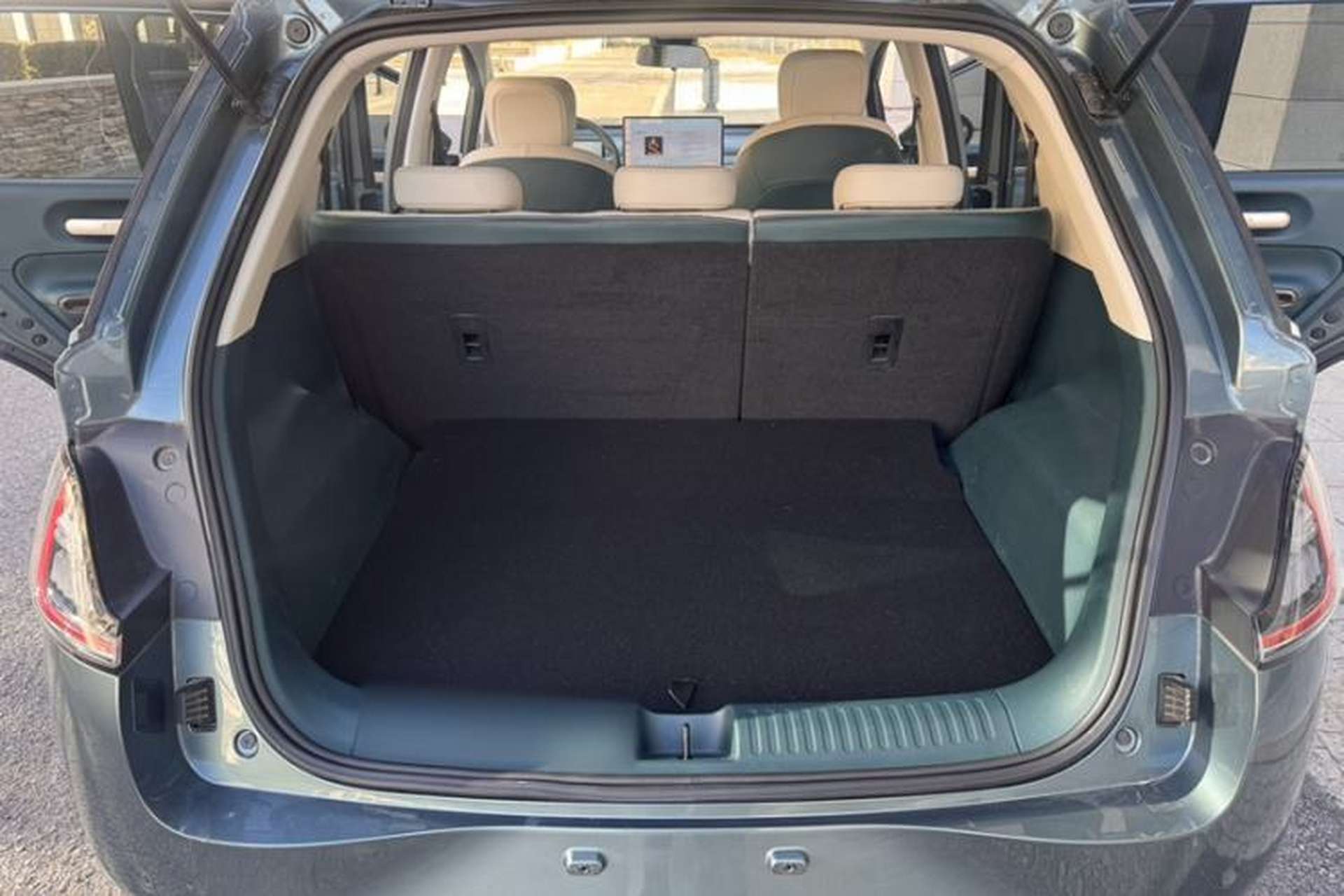 Used Baojun Cloud 2023 460 Pro Interior 9