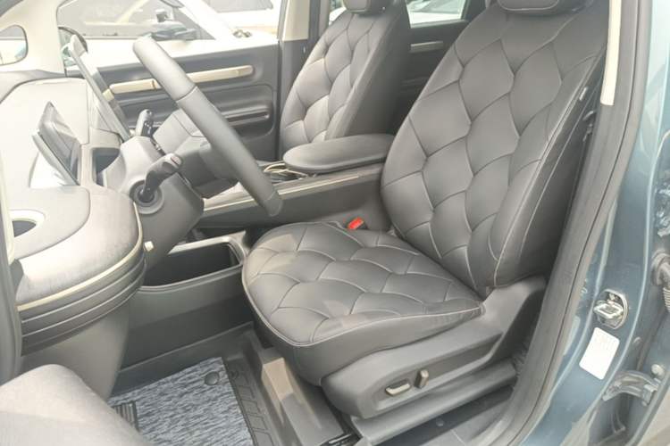 Used Baojun Cloud 2023 460 Pro Left Front Seat