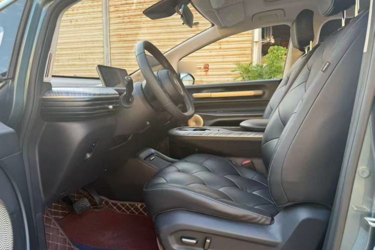 Used Baojun Cloud 2023 460 Max Left Front Seat