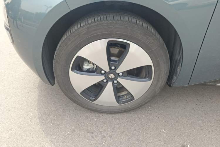 Used Baojun Cloud 2023 460 Pro Left Front Wheel Hub