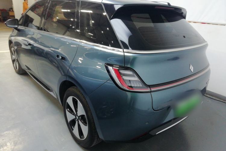 Used Baojun Cloud 2023 460 Max Left Side