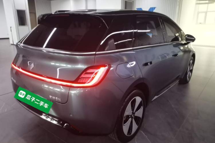 Used Baojun Cloud 2023 460 Max Rear Right 45 Deg