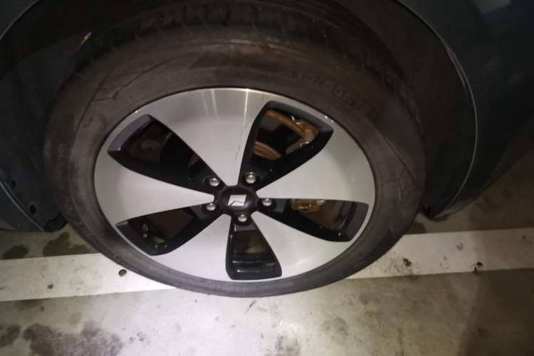 Used Baojun Cloud 2023 460 Max Right Front Wheel Hub