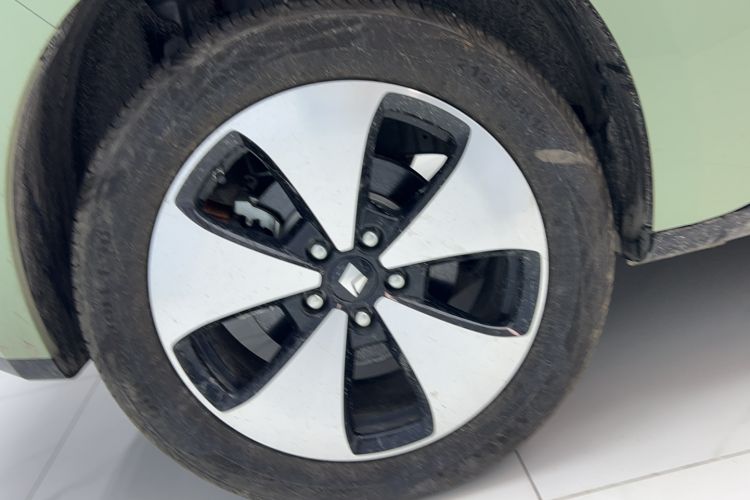 Used Baojun Cloud 2023 460 Pro Lingxi Version Right Rear Wheel Hub