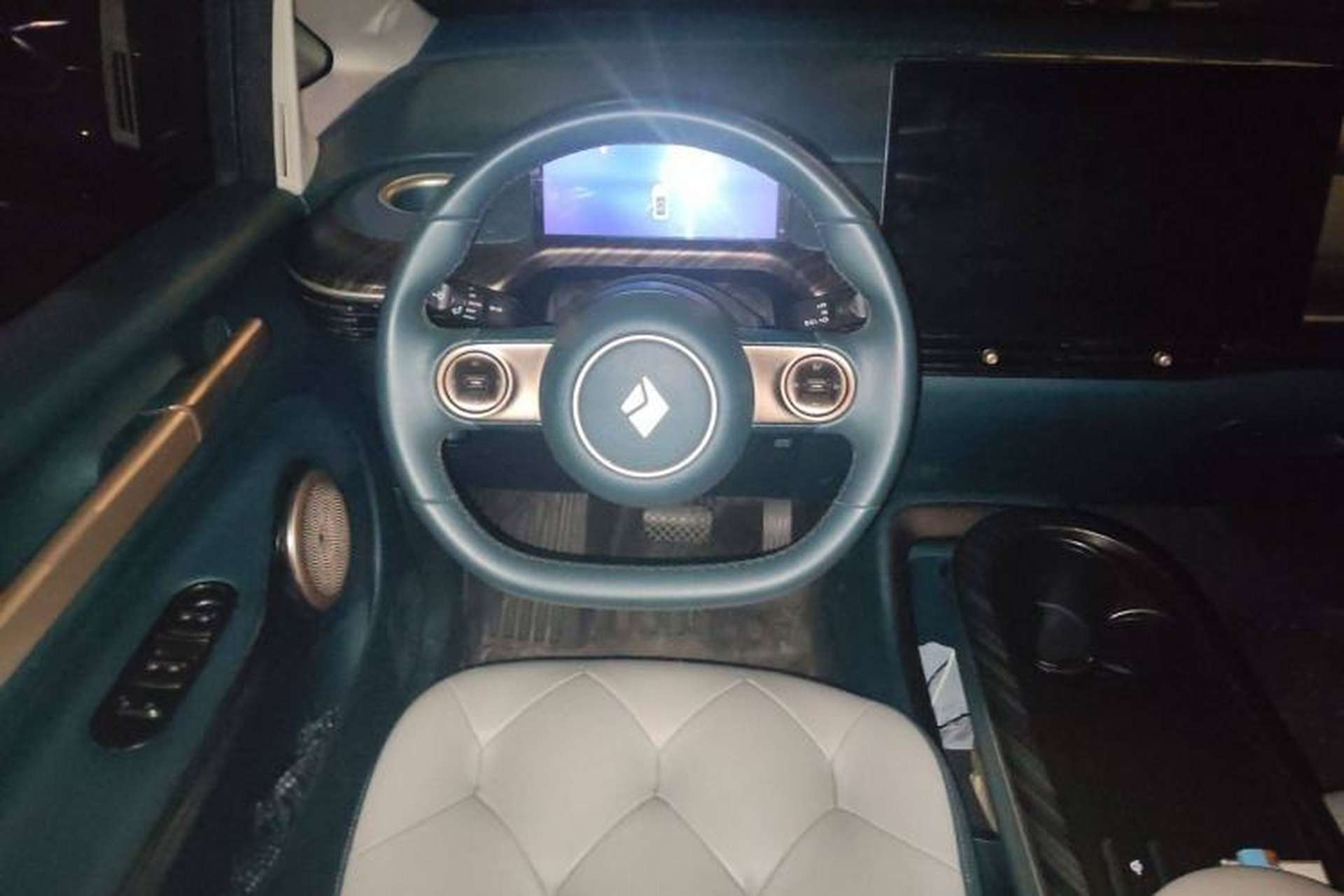 Used Baojun Cloud 2023 460 Max Steering Wheel