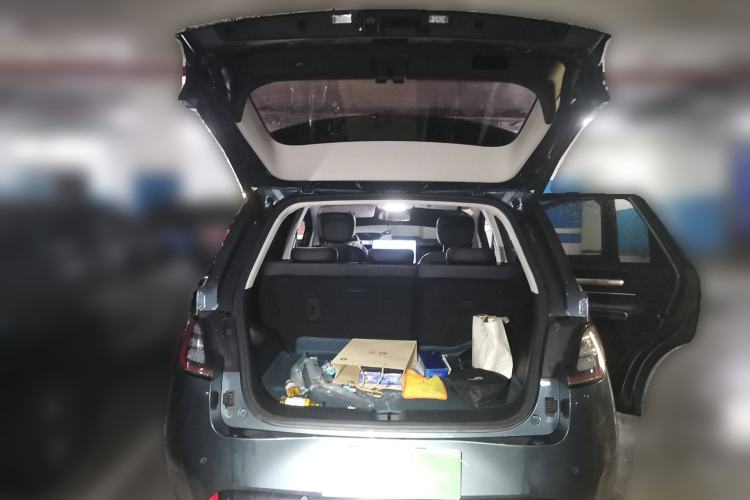 Used Baojun Cloud 2023 460 Max Trunk
