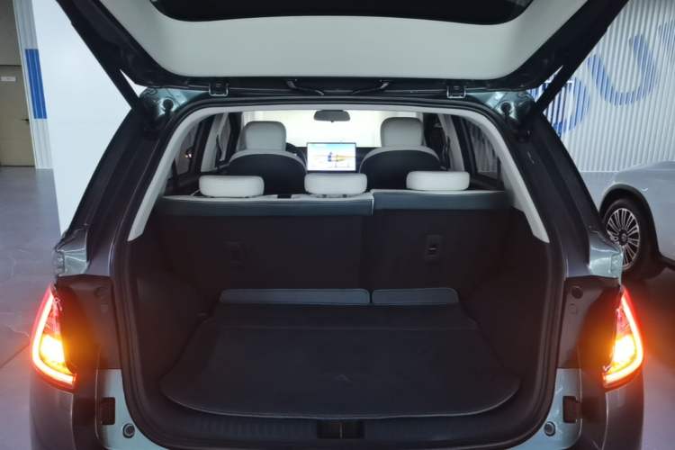 Used Baojun Cloud 2023 460 Max Trunk