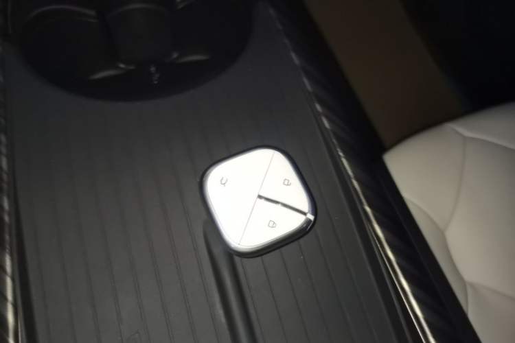 Used Baojun Cloud 2023 460 Max Vehicle Key
