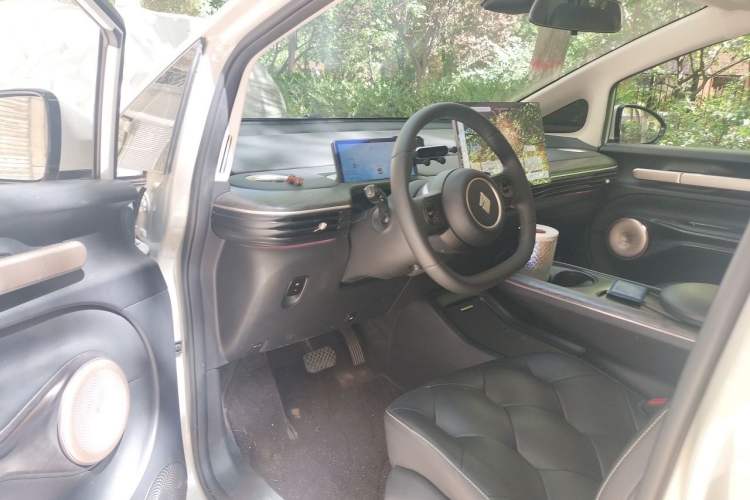 Used Baojun Cloud 2023 460 Max Driver Seat