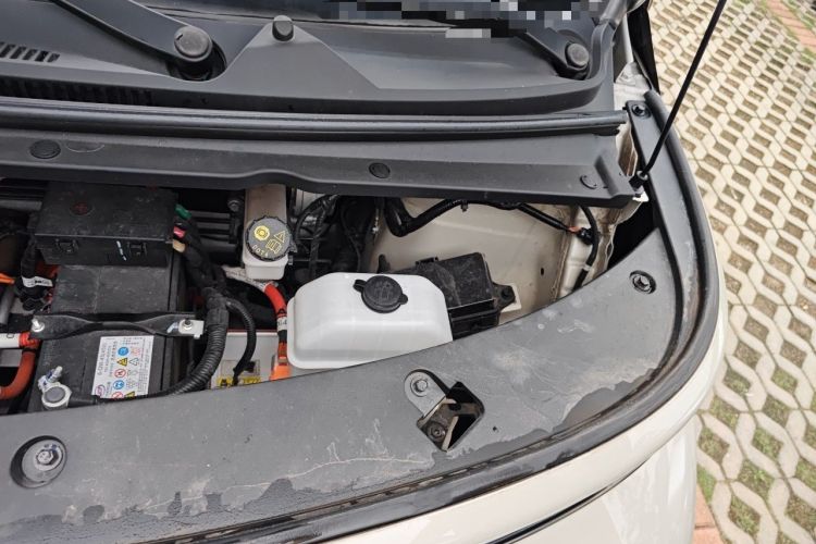 Used Baojun Cloud 2023 460 Max Lingxi Version Engine Bay Left