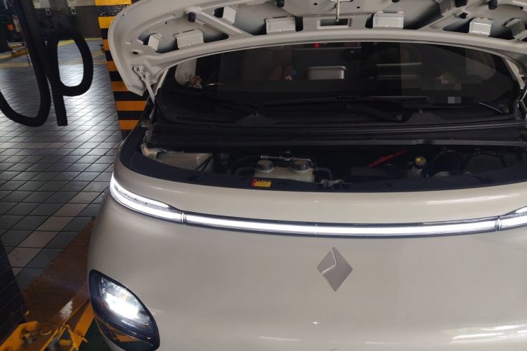 Used Baojun Cloud 2023 460 Max Engine Bay Right