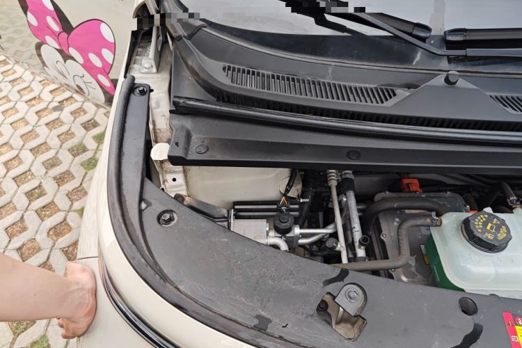 Used Baojun Cloud 2023 460 Max Lingxi Version Engine Bay Right