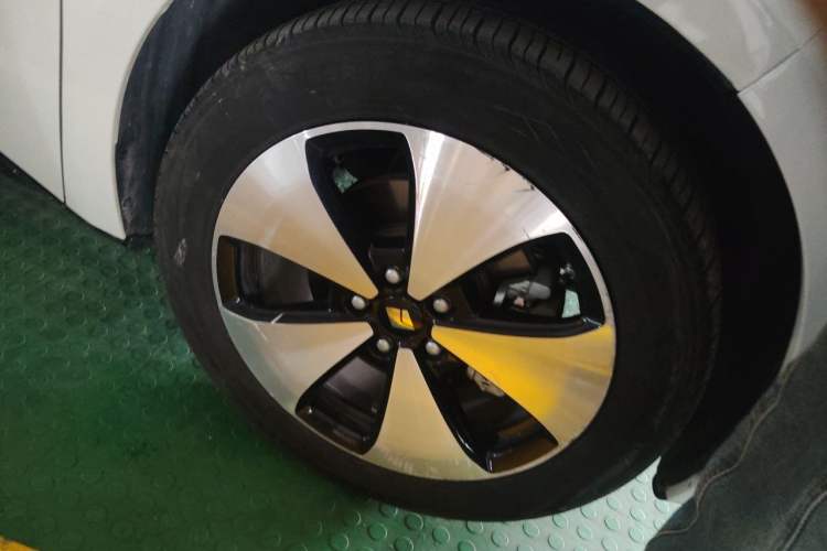 Used Baojun Cloud 2023 460 Max Right Front Wheel Hub