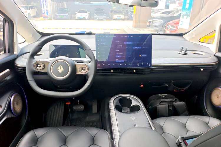 Used Baojun Cloud 2023 460 Max Center Console