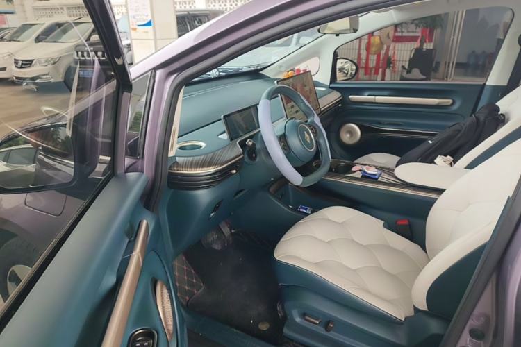 Used Baojun Cloud 2023 460 Pro Driver Seat
