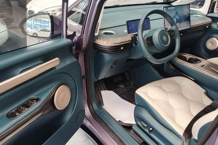 Used Baojun Cloud 2023 460 Pro Driver Seat