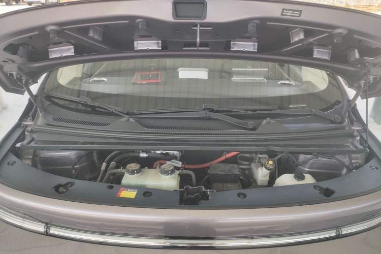 Used Baojun Cloud 2023 460 Max Engine Bay
