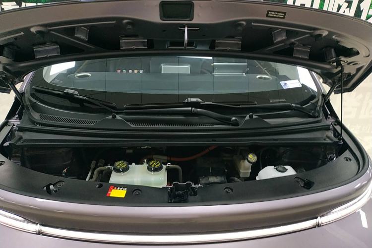 Used Baojun Cloud 2023 460 Pro Engine Bay