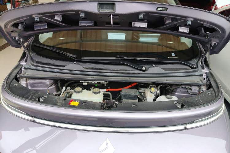 Used Baojun Cloud 2023 460 Max Engine Bay