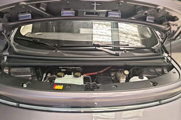 Used Baojun Cloud 2023 460 Max Engine Bay