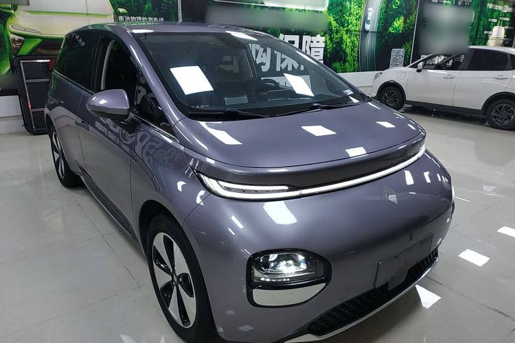 Used Baojun Cloud 2023 460 Pro Front Right 45 Deg