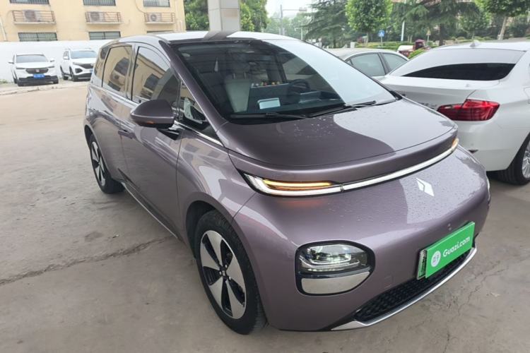 Used Baojun Cloud 2023 460 Pro Front Right 45 Deg