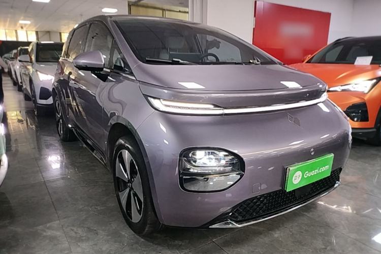 Used Baojun Cloud 2023 460 Pro Front Right 45 Deg