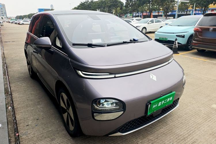Used Baojun Cloud 2023 460 Max Front Right 45 Deg