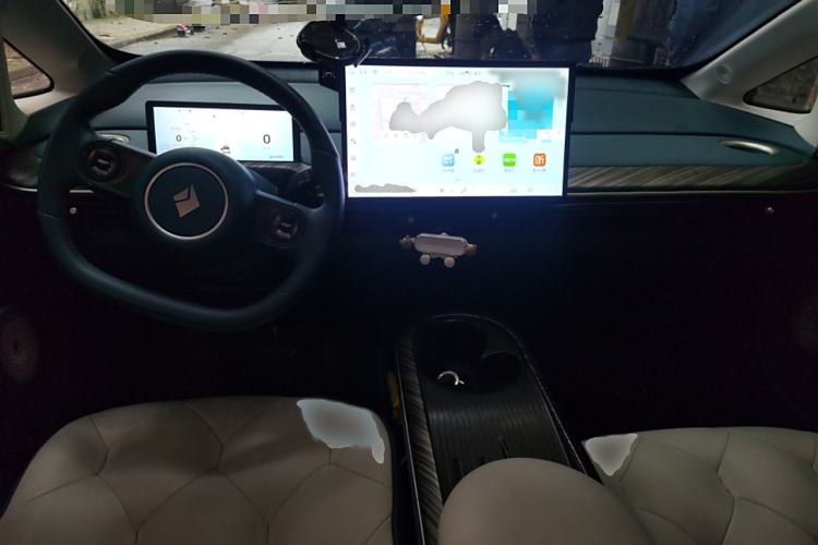 Used Baojun Cloud 2023 460 Pro Interior 2