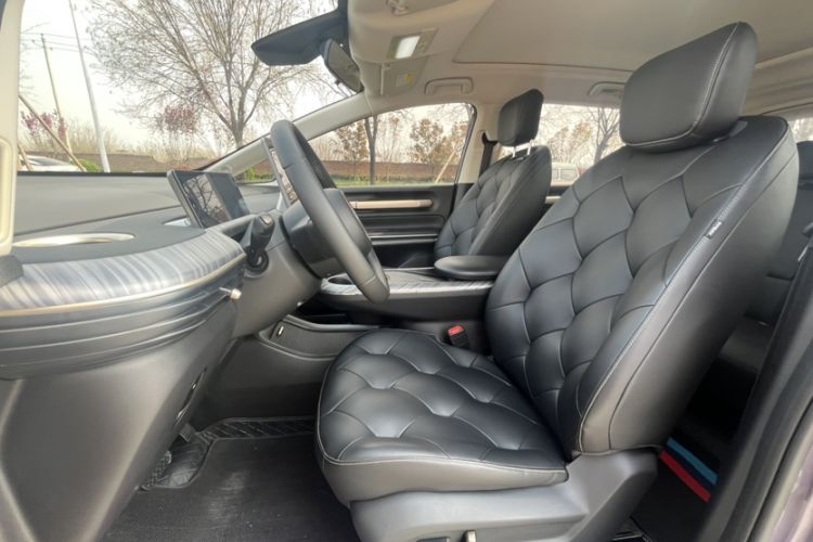 Used Baojun Cloud 2023 460 Max Interior 7