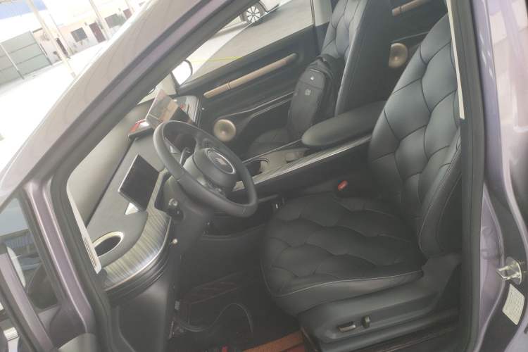 Used Baojun Cloud 2023 460 Max Left Front Seat