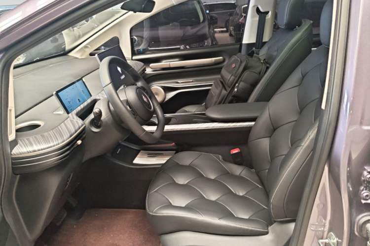 Used Baojun Cloud 2023 460 Max Left Front Seat
