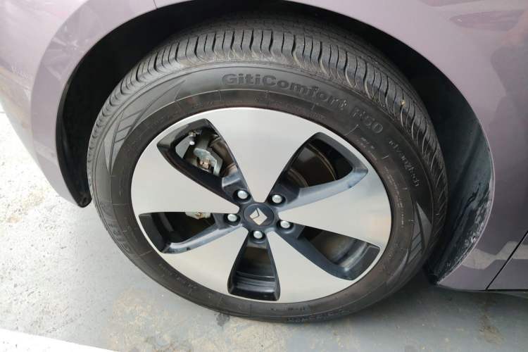 Used Baojun Cloud 2023 460 Max Left Front Wheel Hub