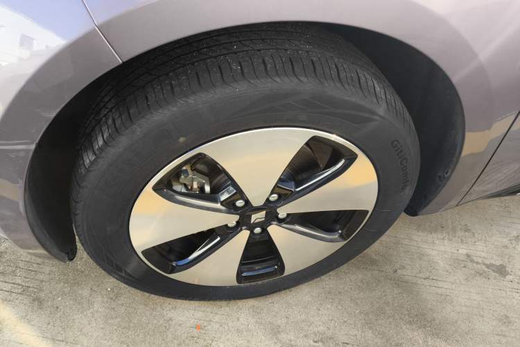 Used Baojun Cloud 2023 460 Max Left Front Wheel Hub